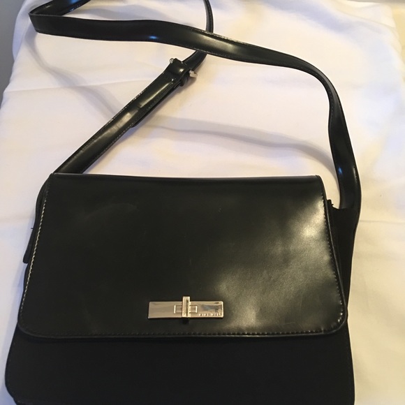 Nine West Pocketbook - Picture 1 of 1